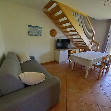 Appartamenti Penasa Renato Commezzadura Exterior foto