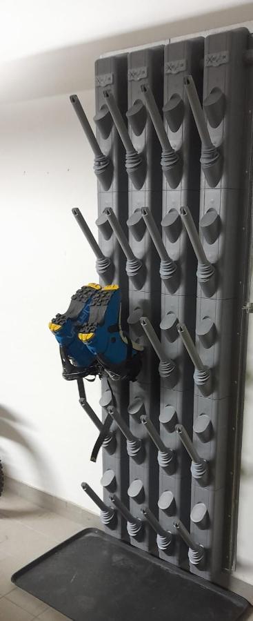 Appartamenti Penasa Renato Commezzadura Exterior foto